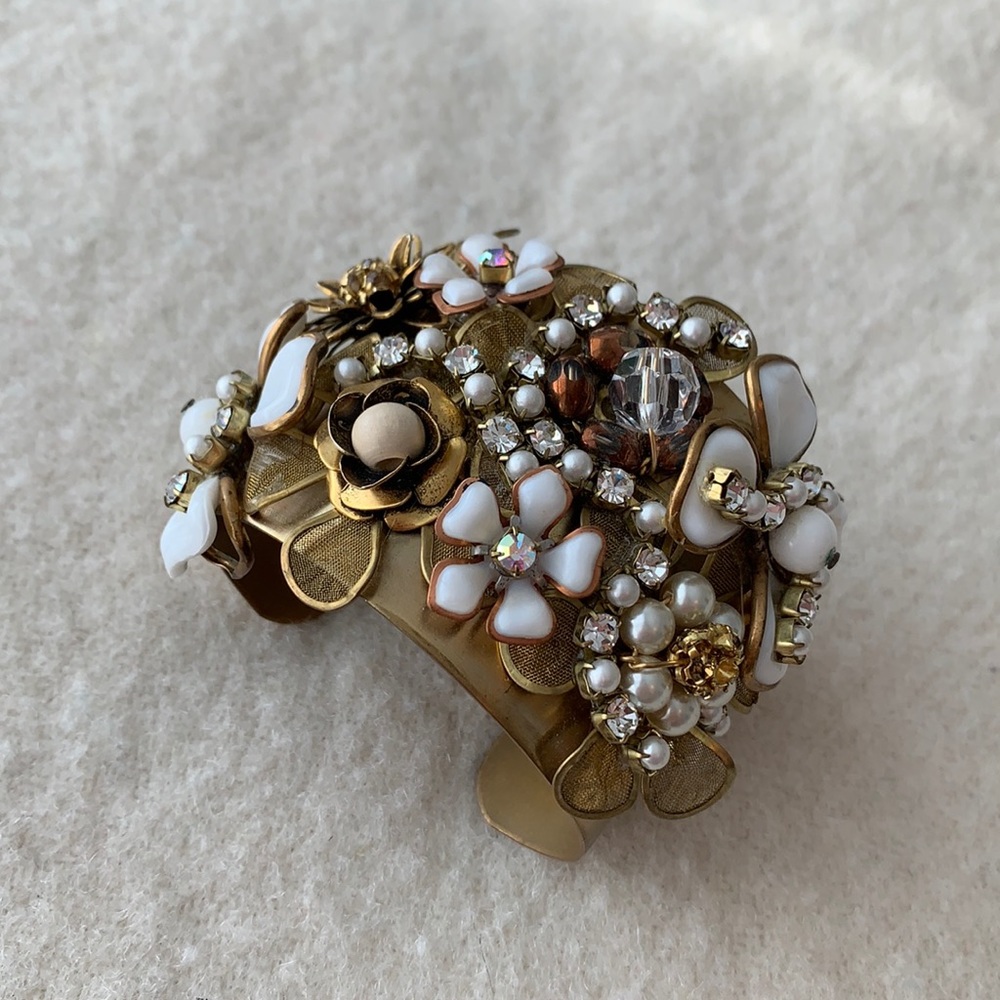 Anthropologie Gold and White Floral Bracelet